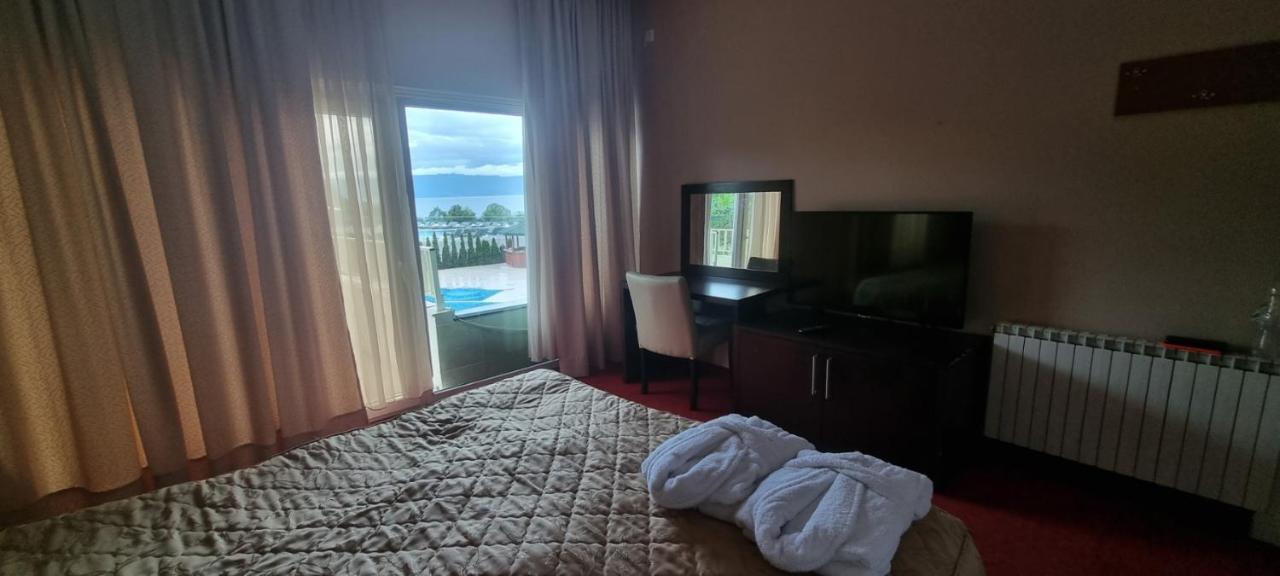 Hotel Bluebell Ohri Dış mekan fotoğraf