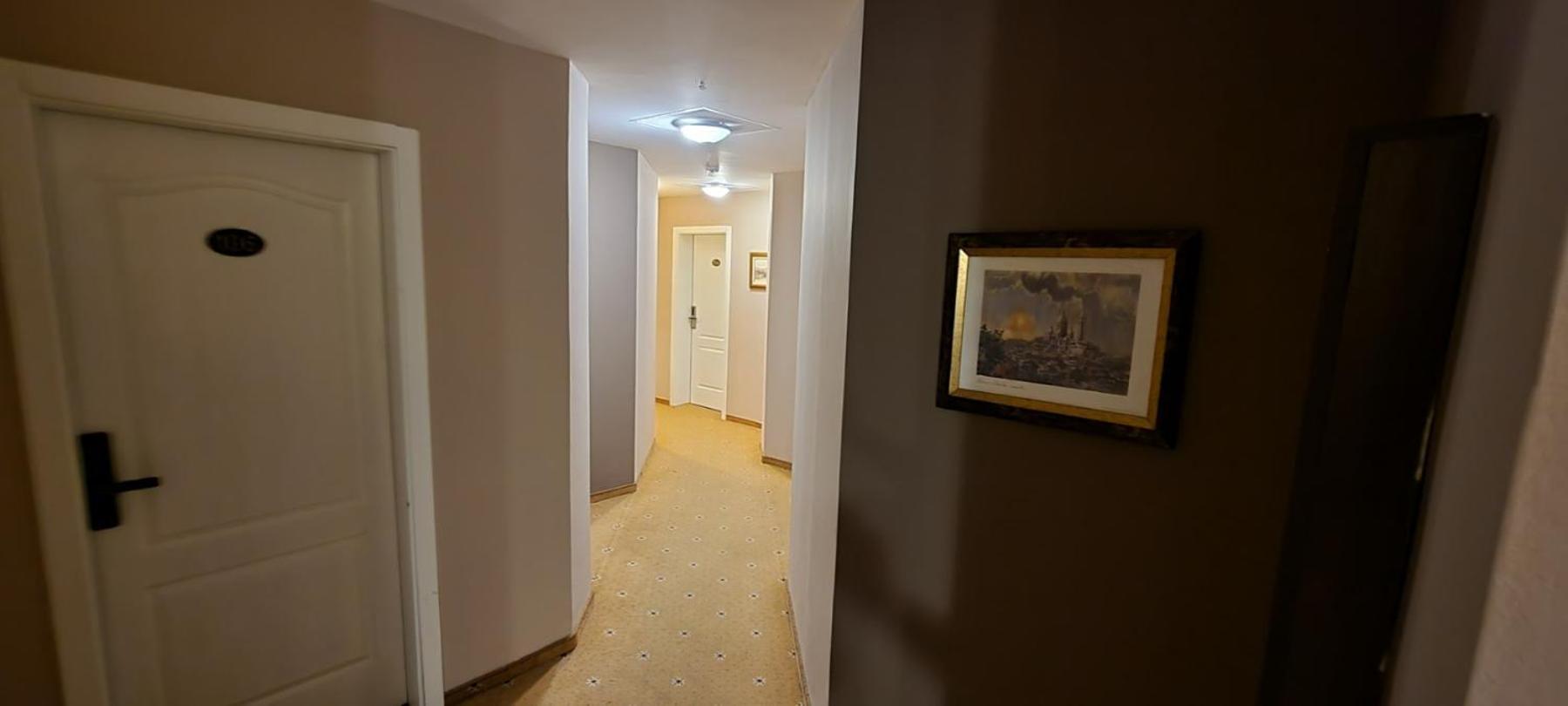 Hotel Bluebell Ohri Dış mekan fotoğraf
