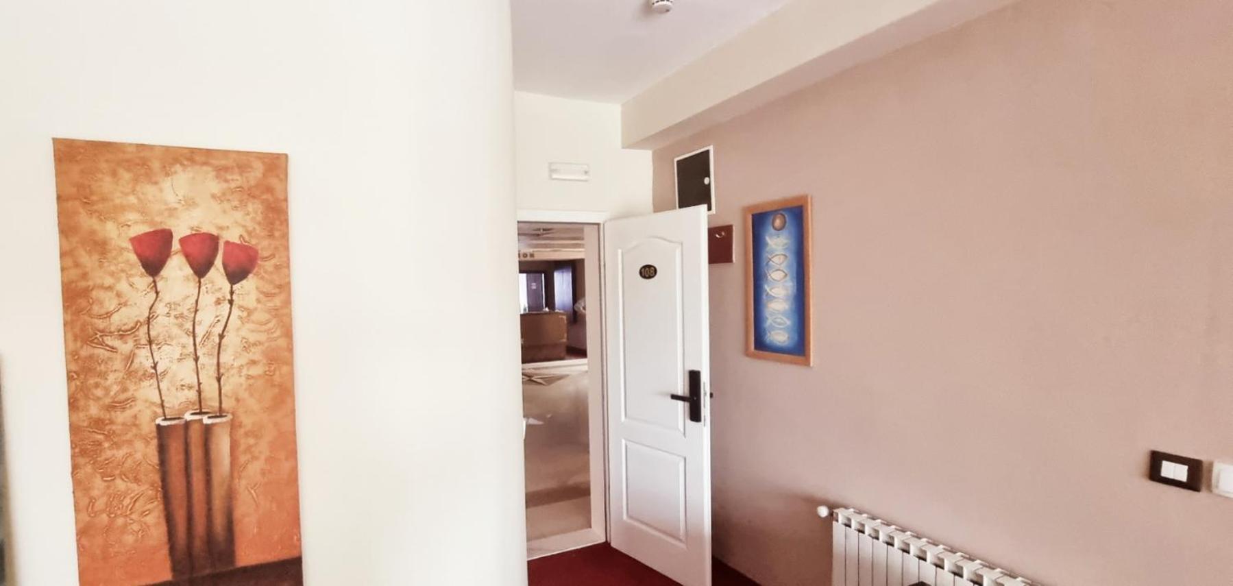 Hotel Bluebell Ohri Dış mekan fotoğraf
