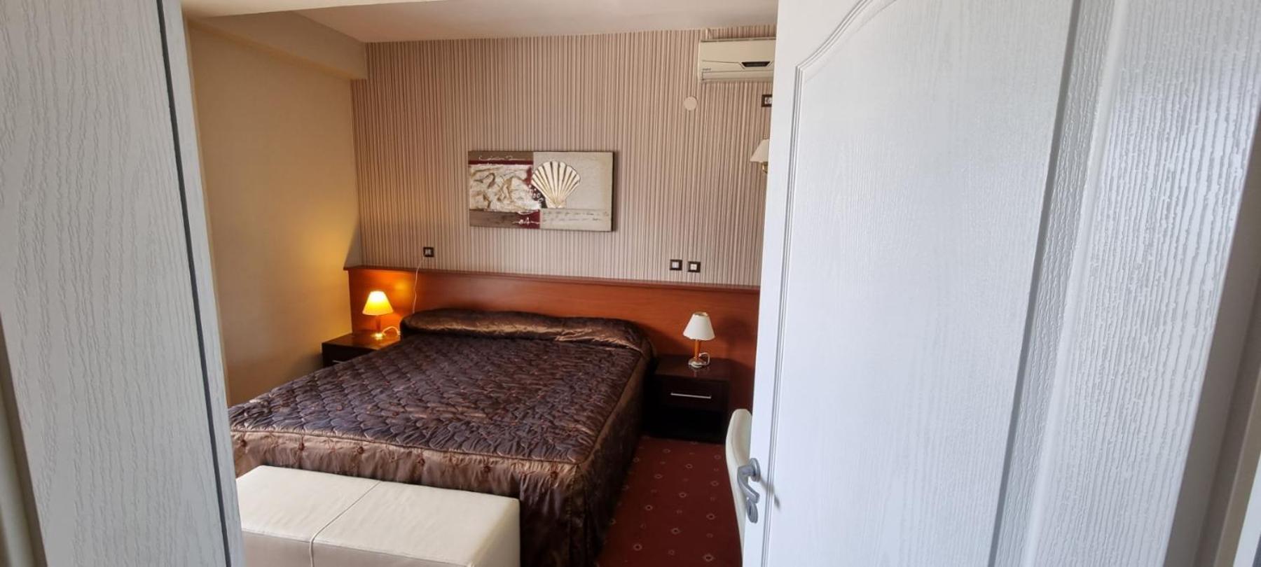 Hotel Bluebell Ohri Dış mekan fotoğraf
