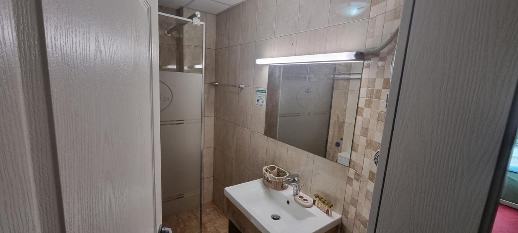 Hotel Bluebell Ohri Dış mekan fotoğraf